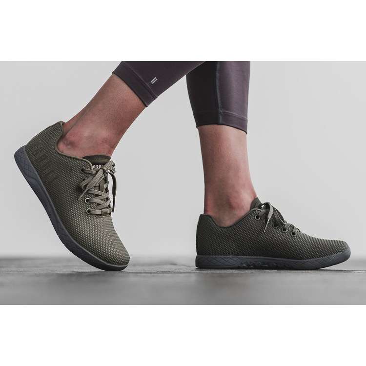 Tenis Deportivos Nobull Army Grey Trainer Mujer Verdes | MX-83833