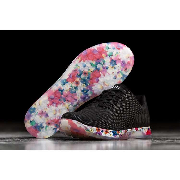 Tenis Deportivos Nobull Black Daisy Trainer Mujer Negros Rojos | MX-74591
