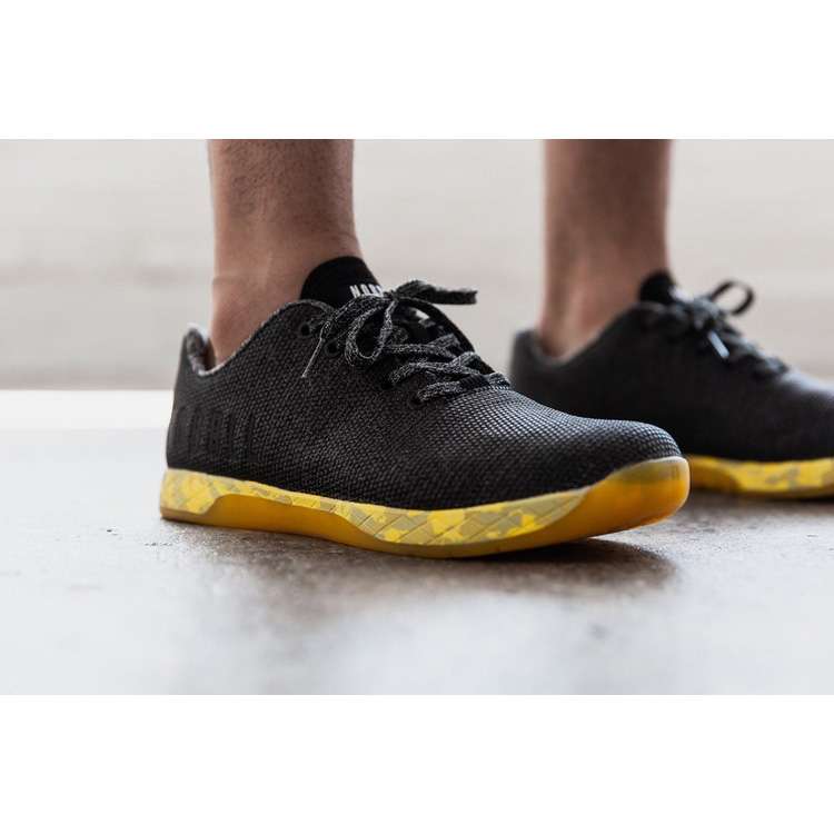 Tenis Deportivos Nobull Black Heather Yellow Trainer Hombre Negros Amarillos | MX-48367
