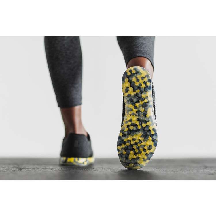 Tenis Deportivos Nobull Black Radial Trainer Mujer Negros Amarillos | MX-20335