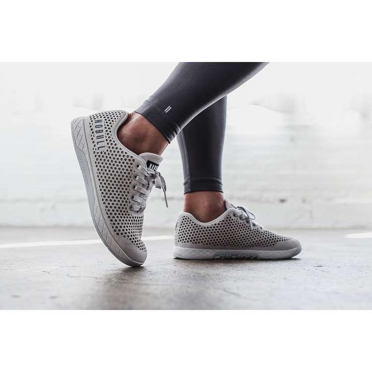 Tenis Deportivos Nobull Light Grey Gamuza Trainer Mujer Blancos | MX-31099
