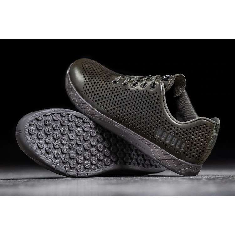 Tenis Deportivos Nobull Olive Cuero Trainer Mujer Negros | MX-77851