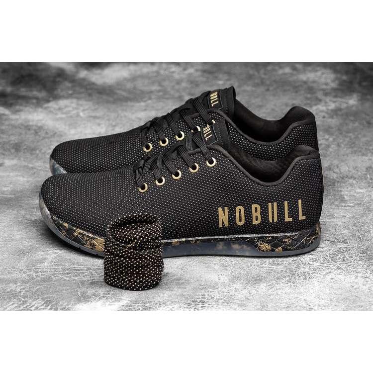 Tenis Deportivos Nobull Pride Black Trainer Mujer Negros Amarillos | MX-19832