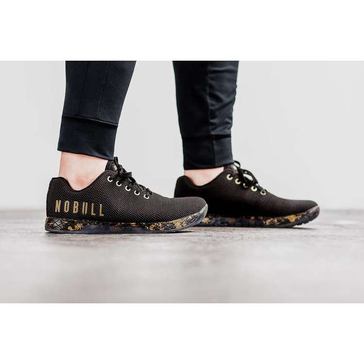 Tenis Deportivos Nobull Pride Black Trainer Hombre Negros Amarillos | MX-78480