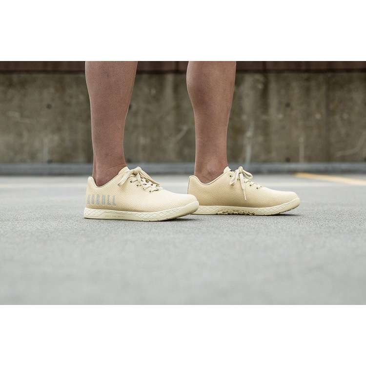 Tenis Deportivos Nobull Vanilla Trainer Mujer Amarillos | MX-14490