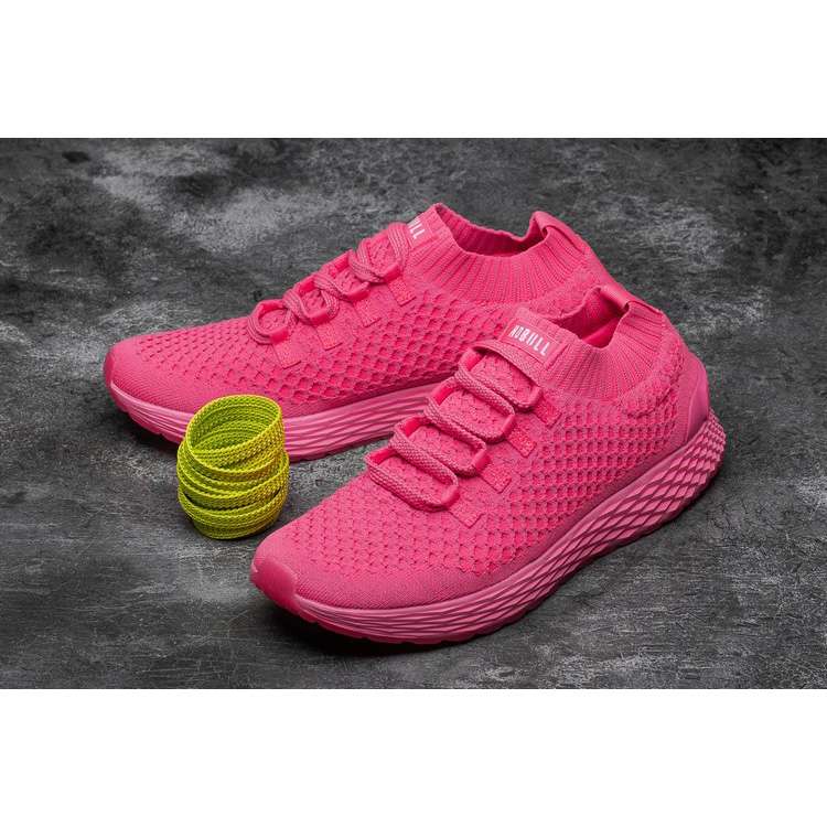 Hombres con hotsell tenis rosas