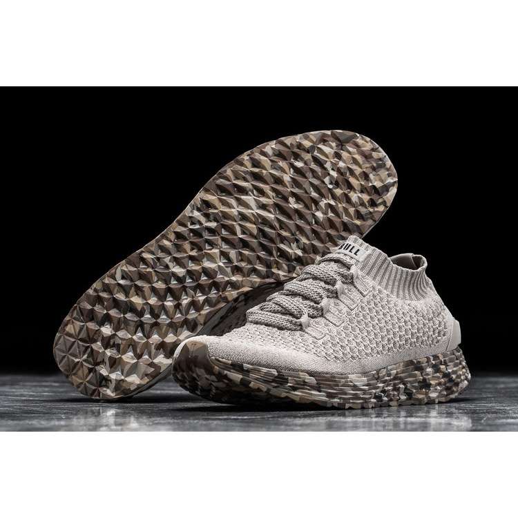 Tenis Para Correr Nobull Nuevos Modelos Wild Sand Knit Runner Mujer Blancos